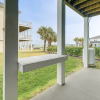 Отель Atlantic Beach Retreat w/ 2 Decks: Steps to Beach!, фото 20