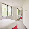 Отель Elegant Apartment in Milton Keynes near Snozone, фото 3