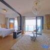 Отель Huizhou China Resources Xiaodao Bay UK Seaview Design Apartment, фото 5