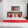 Отель OYO 49750 Surya Inn, фото 4