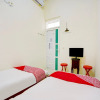 Отель OYO 90173 Innapp Tenggilis Family Residence, фото 20