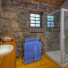 Отель Breakfast Creek Cottage - Central bluestone cottage, фото 17
