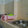 Отель Comfy and Homey Serpong Greenview Studio Apartment, фото 14