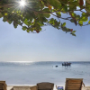 Отель Three Bedroom Condo Steps From the Beach, фото 13