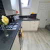 Отель Lovely 3-bed Apartment in Coventry, фото 4