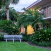 Отель Red Roof Inn PLUS+ & Suites Naples Downtown-5th Ave S, фото 25