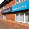 Отель Travelodge Swansea M4 в Суонси