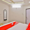Отель OYO 15509 Shreenath, фото 6