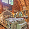 Отель Romantic Gatlinburg Cabin w/ Hot Tub & Pool Access, фото 2