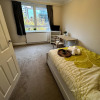 Отель 2 Bed Flat - 9-12 Mins to Central London Sleeps 4, фото 1