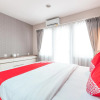Отель OYO 1948 Apartement Sentul Tower, фото 18