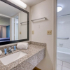 Отель Zen Living Suites Extended Stay - Jacksonville - University Blvd, фото 4