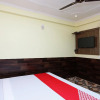 Отель Radhika Guest House By OYO Rooms, фото 2