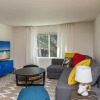 Отель Golden Summit by Avantstay Stunning Secluded Cabin w/ Access to Tahoe Donner, фото 2
