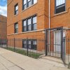 Отель Portage Park Classic 1BR Apt in Montrose, фото 16