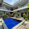 Отель Tyana Private Room in Batu Bolong Canggu 23, фото 7