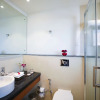 Отель Regenta Suites, Gurugram, фото 9