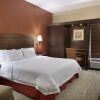 Отель Hampton Inn Cincinnati/Kings Island, фото 29