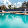 Отель Days Inn by Wyndham Round Rock, фото 19