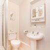 Отель Fantastic Tynemouth Apartment with 2 Bathrooms в Норт-Шилдсе