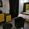 Отель Chalon Suites, фото 2