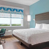 Отель Tru By Hilton Toronto Airport West, фото 26