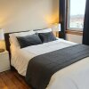 Отель Large 3 Bed Apartment Glasgow West End Free Parking & Electric Vehicle point, фото 7