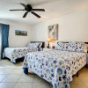 Отель Lovely 1 Bedroom 1 Bath Condo Located Within Walking Distance to car Free Beach Sc158, фото 3