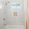 Отель Sunny & Cheerful Near I-10 ~ Queen Beds ~ Parking, фото 29
