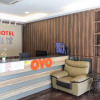 Отель OYO 90027 Happy Hotel, фото 16