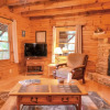 Отель Moonshiner's Hideaway 2 Bedroom Cabin by Redawning, фото 17