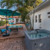 Отель Walk to Beach two Cottages Swimming Pool hot tub Surf and Sand Resldences, фото 16