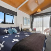 Отель Sunnyside Spa Retreat - Mangawhai Holiday Home, фото 5