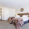 Отель Superior Dunedin Apartments, фото 2