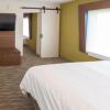 Отель Holiday Inn Express & Suites North Battleford, an IHG Hotel, фото 5