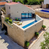 Отель Villa Stone Pearl - Two Bedroom Holiday House With Pool ID Direct Booker 7955, фото 16
