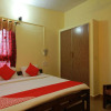 Отель OYO 4303 Flora Home Stay, фото 5
