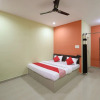 Отель OYO 18969 H3 Rooms, фото 16