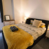 Отель The Eden Warehouse - Gold Apartment, sleeps 5, фото 18