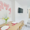 Отель Beside the Seaside Apartment - Sleeps 2 to 4 Guests - Fast Wifi, фото 3