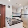 Отель Great Designed And Homey 2Br At Branz Bsd City Apartment, фото 7