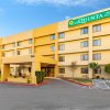 Отель La Quinta Inn & Suites by Wyndham El Paso East в Эль-Пасо