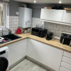 Отель Beautiful 3-bed House in Romford, фото 7