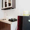 Отель Strategic And Cozy Studio Apartment At Capitol Park Residence, фото 2