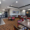 Отель Quality Inn & Suites I-35 E / Walnut Hill, фото 24