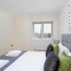 Отель Oxford Rd 2 Bed Serviced Apartment 06 with Parking, Reading, фото 6