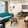 Отель New Listing! Chic Capitol Hill W/ Courtyards 1 Bedroom Condo, фото 15