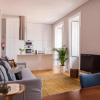 Отель Breath-Taking River & City View Stunning 3 Bedrooms & 3 Bathrooms With AC Alfama Castle district 1st, фото 2