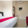 Отель RedDoorz Syariah @ Jatinegara, фото 2