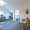 Отель The Eldern - Spacious, Netflix, free Parking, close to A1, фото 19